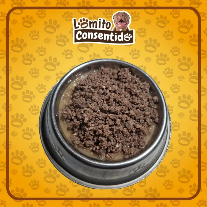 Cazuela Rocky para perros, mezcla de carne de res y bofe molido y cocinado, presentación de 1 libra, alimento natural listo para servir